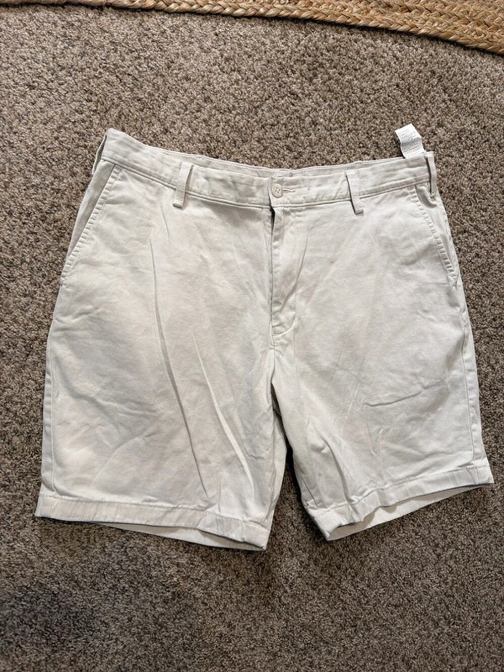 Nautica men’s Chino short 38 EUC 3266